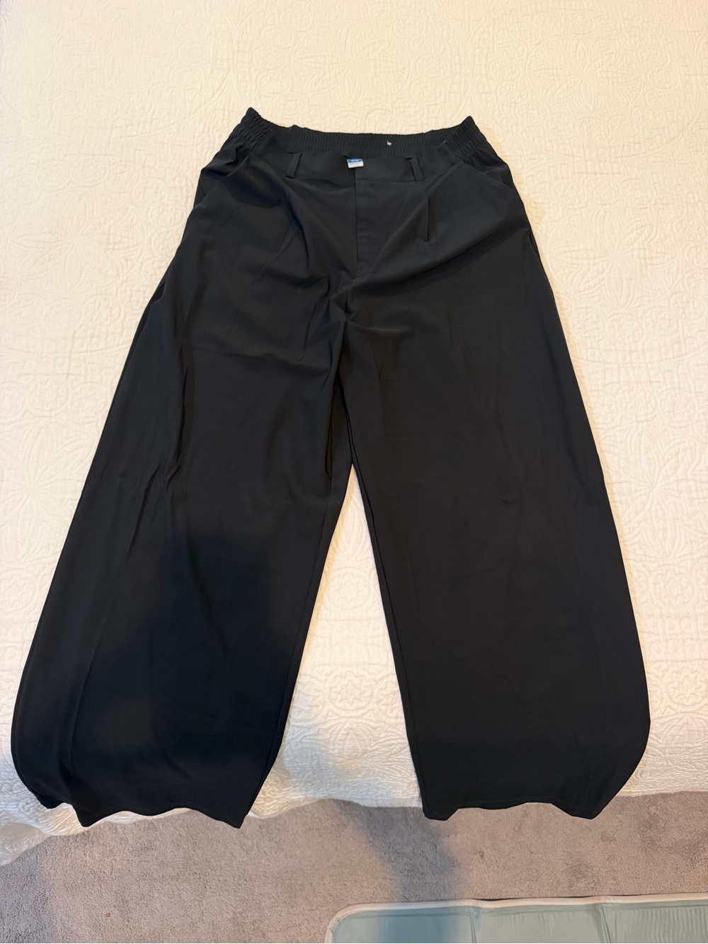 Black Old Navy High Waisted Sleek Tech Trouser - Size Small